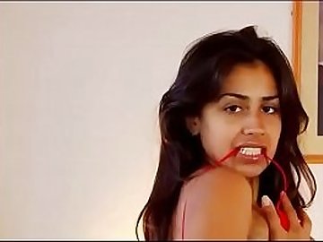 Indian Girl In Red Bra Showing Her Sexy Ass On Cam - Indian Porn